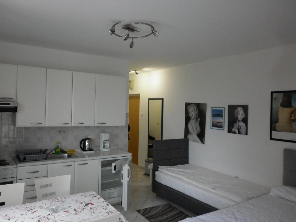 Apartment Antoncic Dramalj Exterior photo