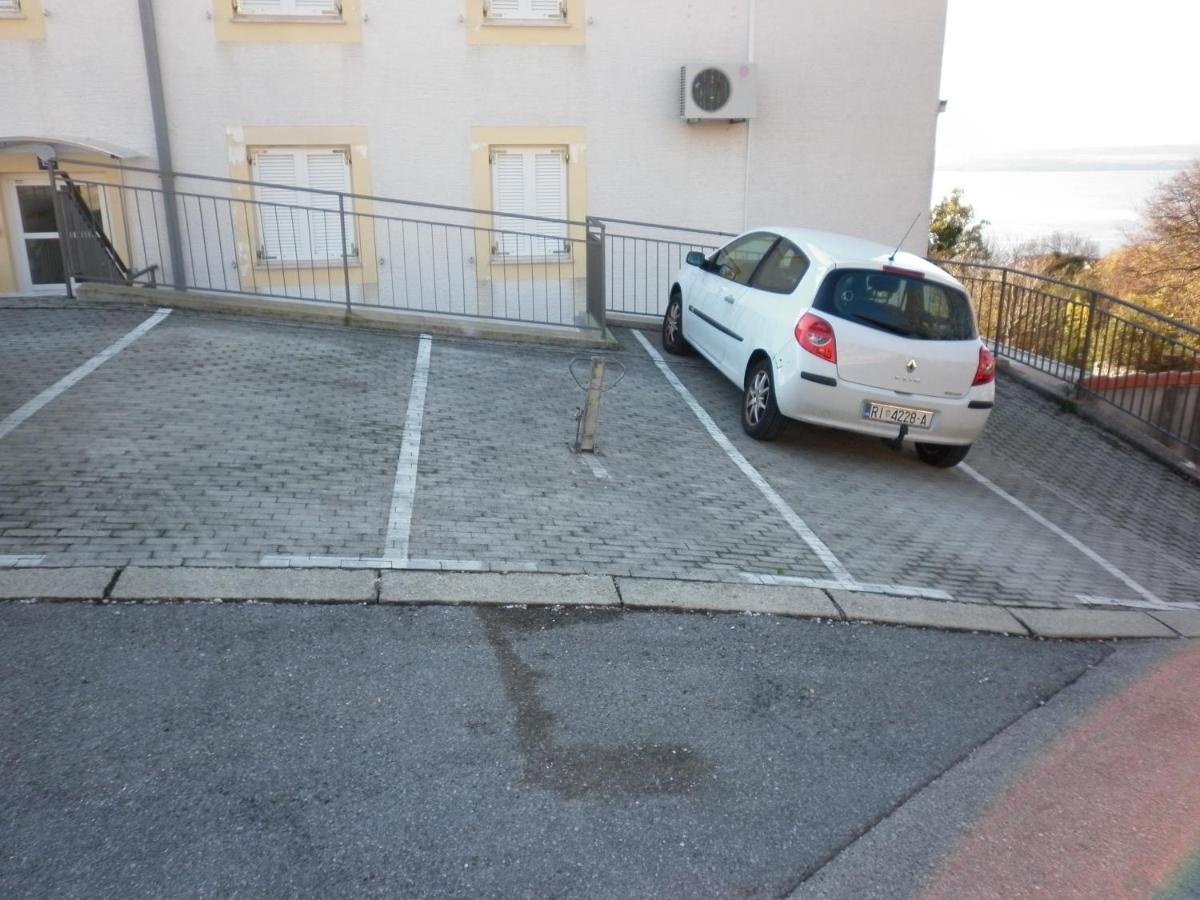 Apartment Antoncic Dramalj Exterior photo