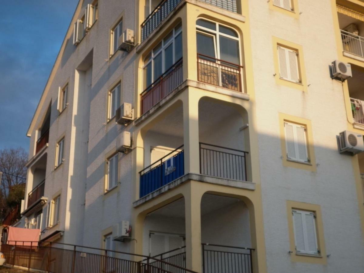 Apartment Antoncic Dramalj Exterior photo